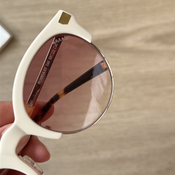 Bally cream and rose pink sunglasses - Picture 8 of 8